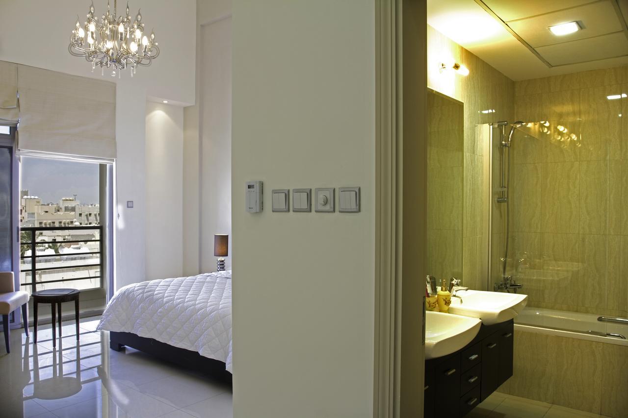 Almoayyed Suites Manáma Exteriér fotografie
